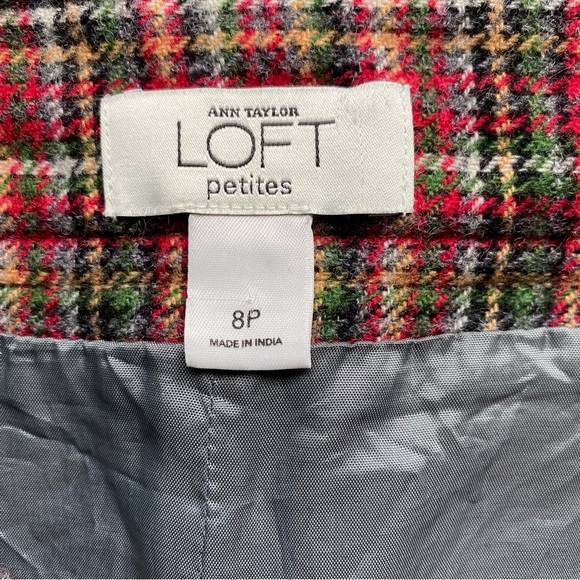 Loft Petites 8P Wool Blend Plaid Skirt Front Pleat Red Green Christmas - Picture 6 of 7